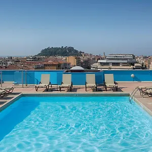 4* Otel Nh